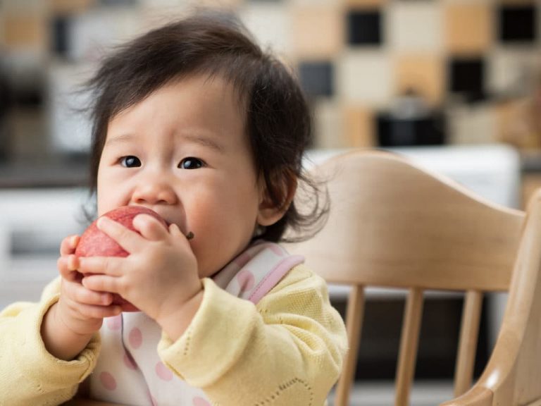 Buah-buahan Terbaik untuk Dikonsumsi Bayi